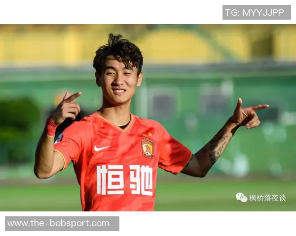 博尼伤愈归队有望入选对阵帕尔马大名单但预计不会首发出场